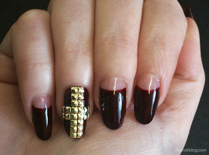 Dark red rock manicure